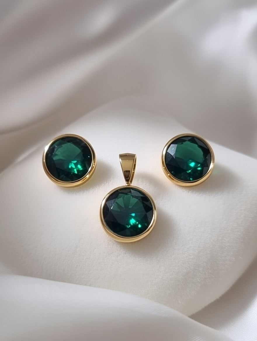 Vergoldete Ohrringe, Berns created with Swarovski® crystals